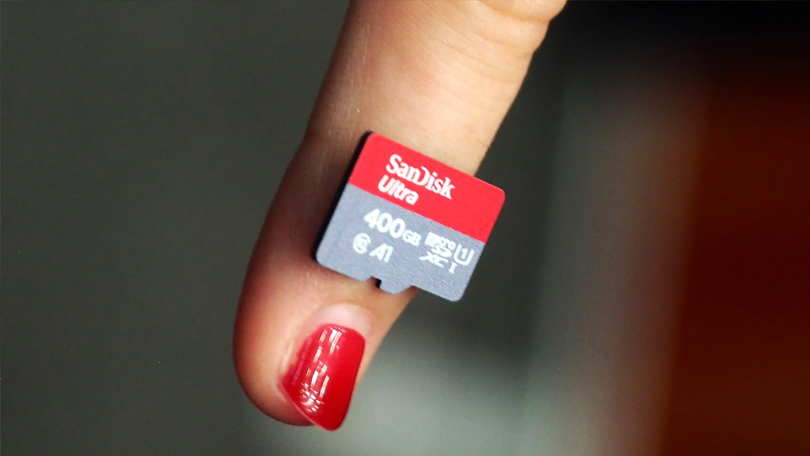 Maior cartão microSD do mundo é lançado