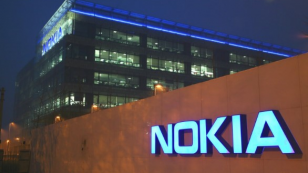 Nokia vai processar a Apple