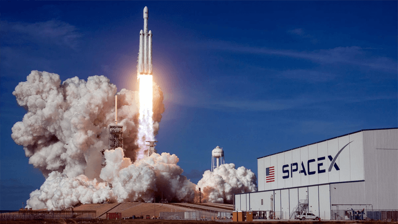 SpaceX começará a fazer viagens em 10 anos